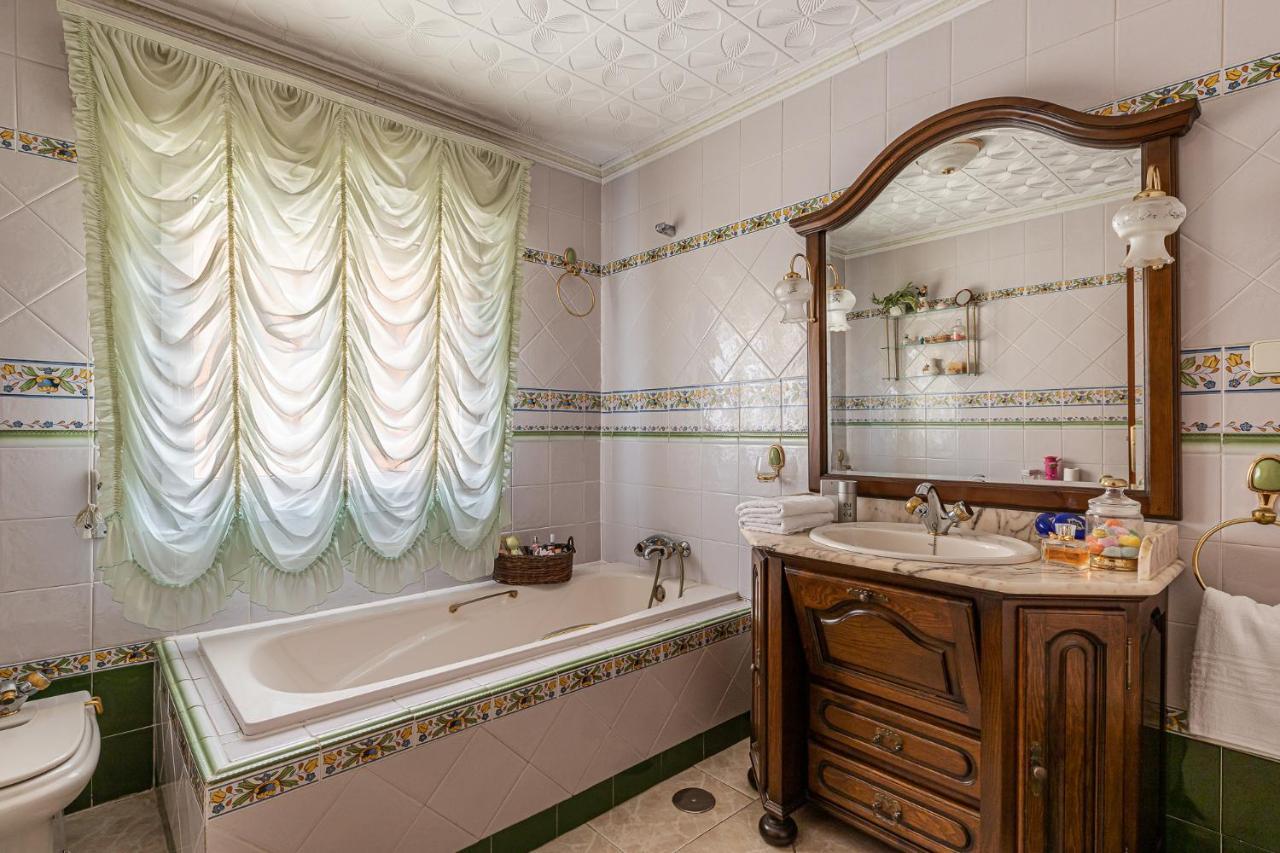 Waou Deluxe Cottage ティトゥルシア エクステリア 写真